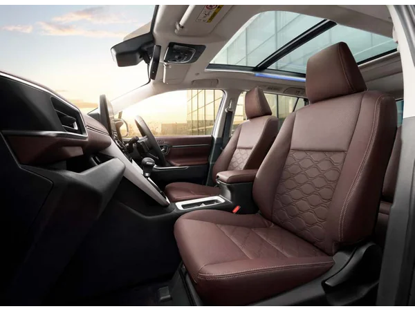 toyota innova hycross innova-hycross-g-slf-7-str interior